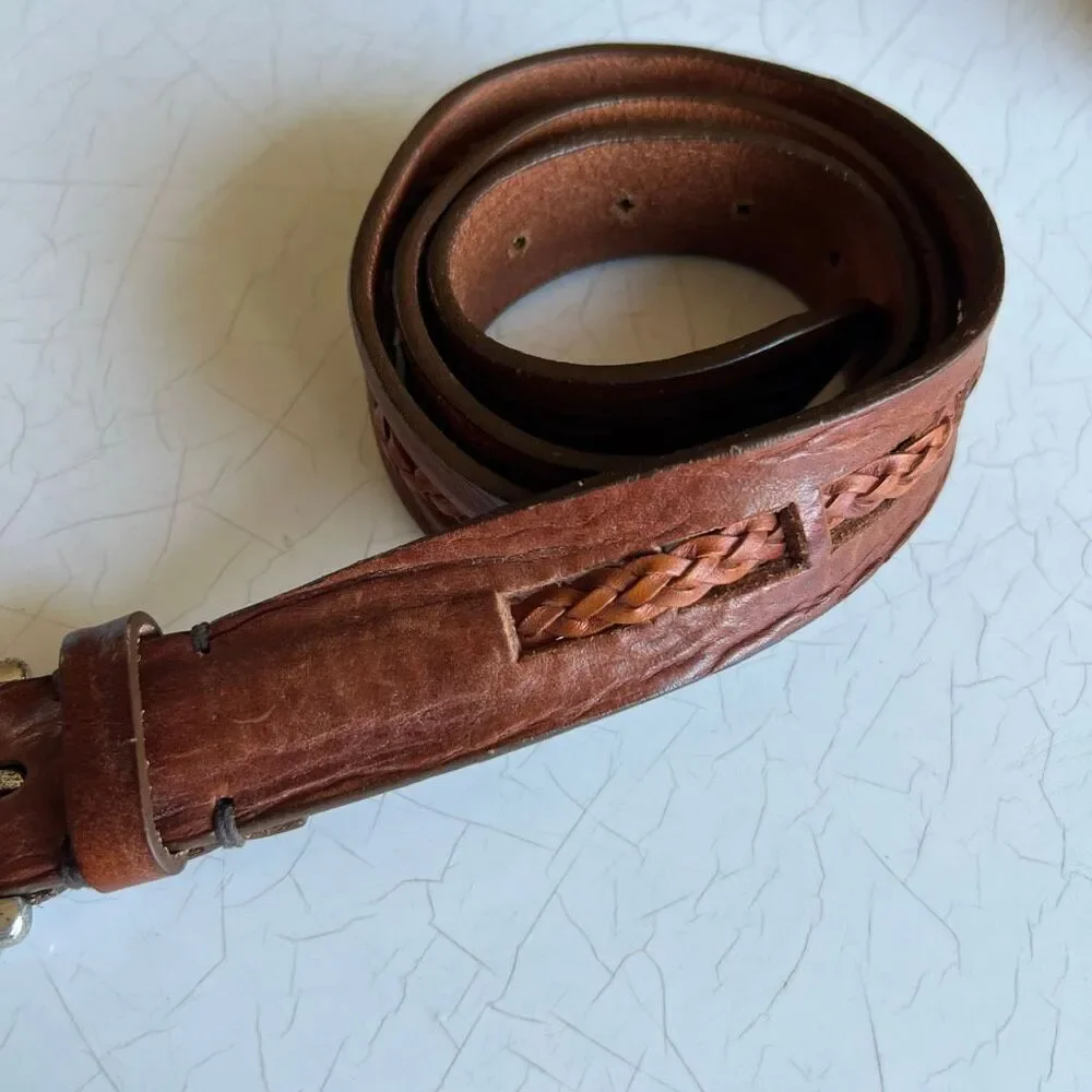 Will leather goods a vintage-style brown leather belt featuring embossed details
